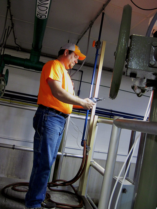 Tablet computer new tool to ensure Huntingburg water quality Dubois