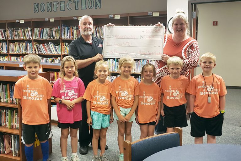 Holland Events Committee donates 5,000 to Holland Elementary Dubois
