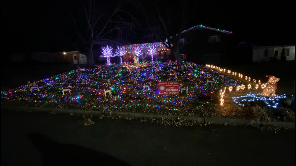 Winners of the Jasper Christmas Decoration contest Dubois County Free Press, Inc.